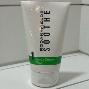 Rodan + Fields SOOTHE Gentle Cream Wash